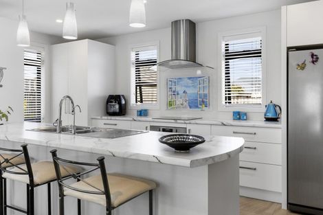 Photo of property in 32 Huka Heights Drive, Rangatira Park, Taupo, 3330