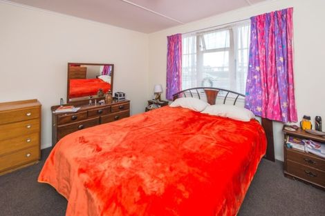 Photo of property in 28 Raupo Street, Castlecliff, Whanganui, 4501