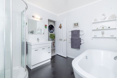 Photo of property in 768 State Highway 2, Opaki, Masterton, 5881