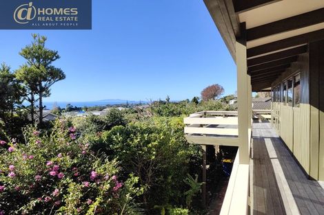 Photo of property in 7 Galaxy Drive, Mairangi Bay, Auckland, 0630