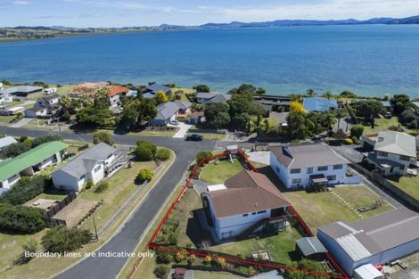 Photo of property in 28 Manaia View Road, One Tree Point, 0118