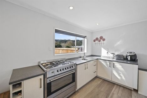 Photo of property in 33 Hyde Street, Wainuiomata, Lower Hutt, 5014