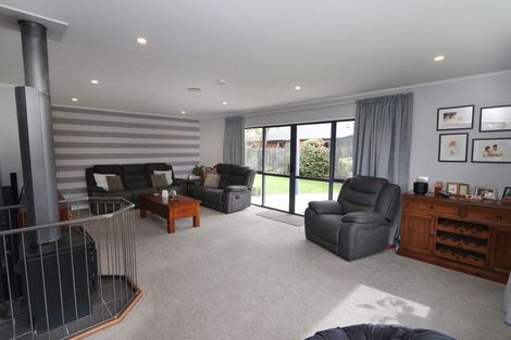 Photo of property in 10 Maple Lane, Tinwald, Ashburton, 7700