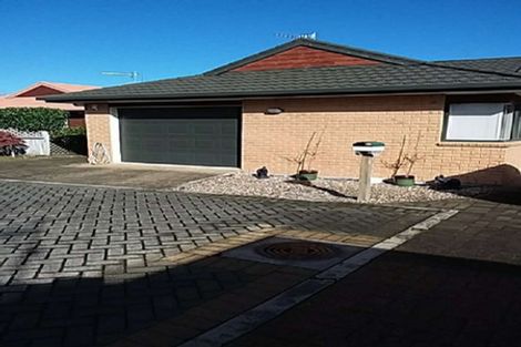 Photo of property in 2 Moffat Way, Bethlehem, Tauranga, 3110