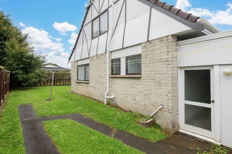 Photo of property in 2/9 Askew Place, Farm Cove, Auckland, 2012