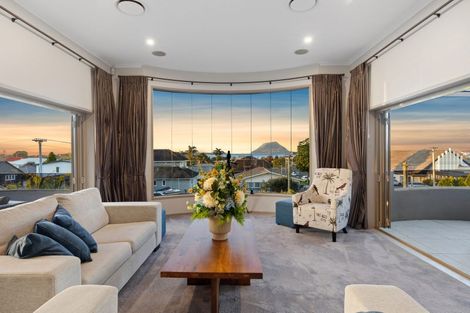 Photo of property in 39a Seaview Road, Otumoetai, Tauranga, 3110