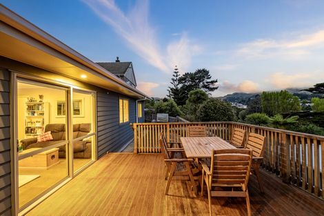 Photo of property in 17a Gloucester Street, Cannons Creek, Porirua, 5024