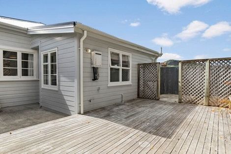 Photo of property in 22 Owen Street, Newtown, Wellington, 6021