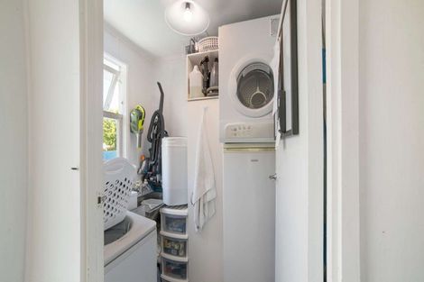 Photo of property in 49 Lyell Road, Outer Kaiti, Gisborne, 4010