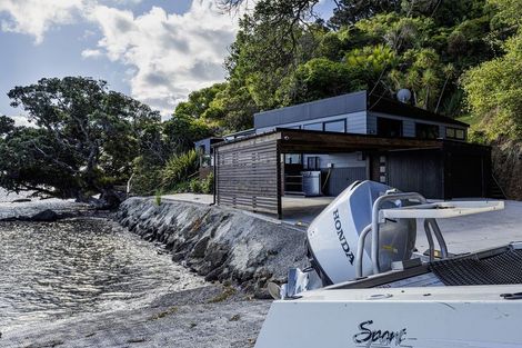 Photo of property in 126 Reotahi Road, Whangarei Heads, Whangarei, 0174