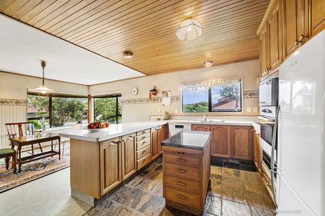 Photo of property in 41 Burbank Crescent, Churton Park, Wellington, 6037