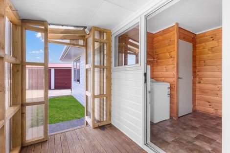 Photo of property in 957 Pukearuhe Road, Waiiti, Urenui, 4377