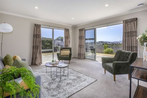 Photo of property in 94 Te Puia Drive, Aotea, Porirua, 5024