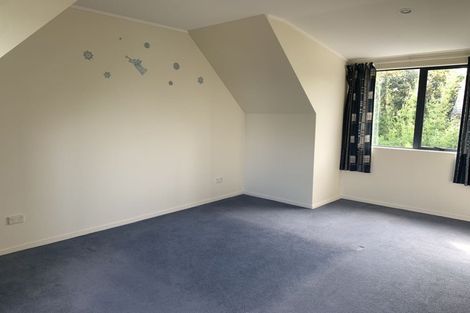 Photo of property in 3/172 Chivalry Road, Glenfield, Auckland, 0629