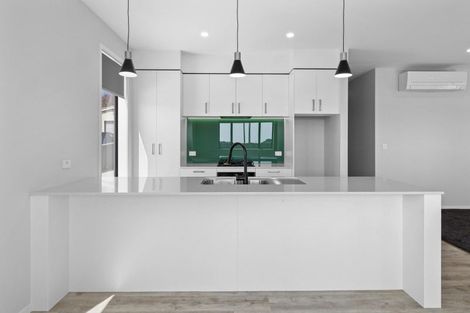 Photo of property in 53 Pohutukawa Place, Bell Block, New Plymouth, 4312