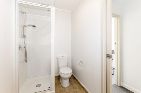 Photo of property in 39 Marine Parade, Eastbourne, Lower Hutt, 5013