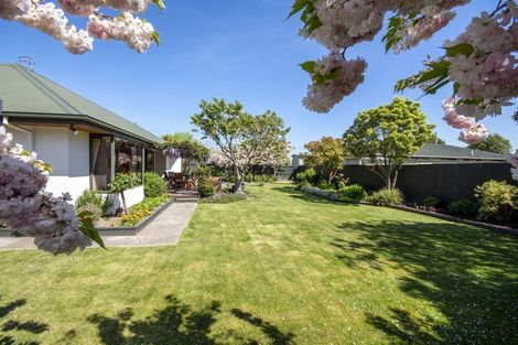 Photo of property in 40 Gibbs Drive, Woodend, 7610