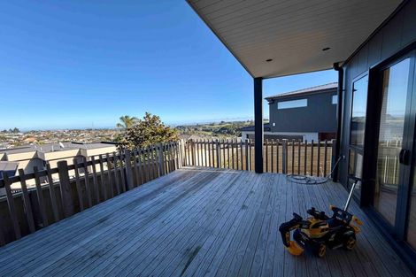 Photo of property in 34 Aldon Lane, Totara Park, Auckland, 2105