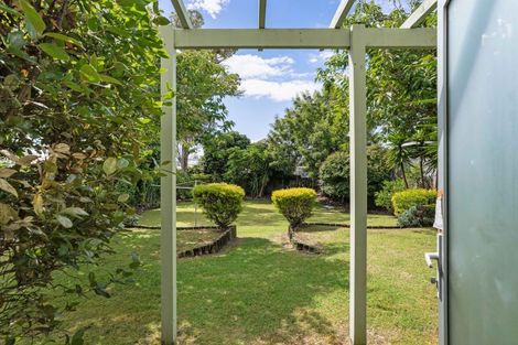 Photo of property in 100 Charleston Avenue, Whangamata, 3620
