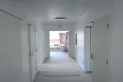 Photo of property in 6 Wells Road, Bucklands Beach, Auckland, 2012