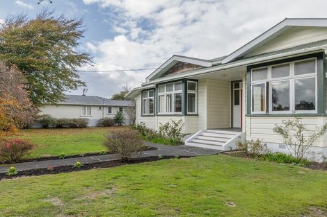 Photo of property in 2 Weraroa Road, Levin, 5510