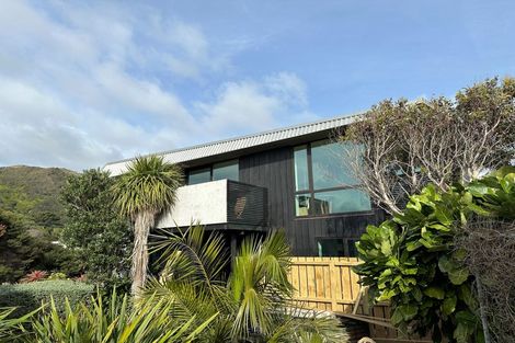 Photo of property in 4 Pa Road, Pukerua Bay, 5026