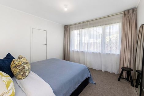 Photo of property in 40 Rosier Road, Glen Eden, Auckland, 0602