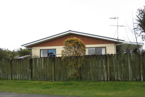 Photo of property in 17 Feary Crescent, Takaka, 7110