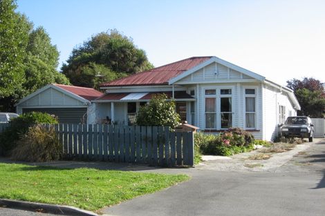 Photo of property in 53 Thackeray Place, Waltham, Christchurch, 8023