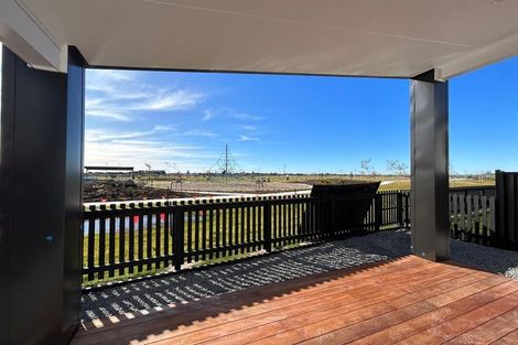 Photo of property in 31 Bill Miller Drive, Papamoa, 3118