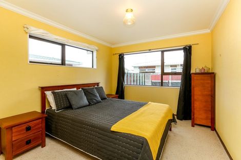 Photo of property in 6 Holsworthy Road, Lower Vogeltown, New Plymouth, 4310