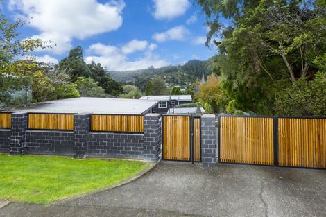 Photo of property in 73 Wyndham Road, Pinehaven, Upper Hutt, 5019