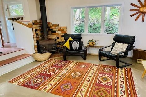 Photo of property in 581 South Titirangi Road, Titirangi, Auckland, 0604