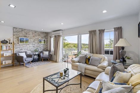 Photo of property in 7/31 The Avenue, Albany, Auckland, 0632