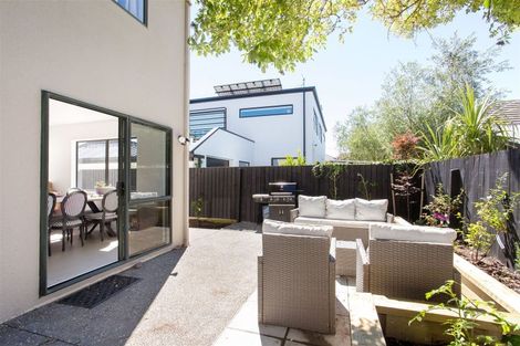 Photo of property in 18 Kotare Street, Fendalton, Christchurch, 8041