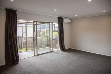 Photo of property in 4/57 Moana Avenue, One Tree Hill, Auckland, 1061