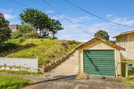 Photo of property in 23 Middlesex Street, Patea, 4520