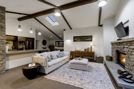 Photo of property in 94 Centennial Avenue, Arrowtown, 9302