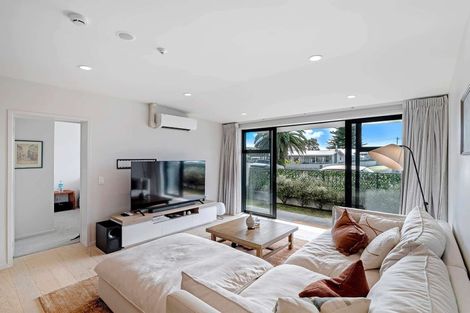 Photo of property in 2/388 Hibiscus Coast Highway, Orewa, 0931