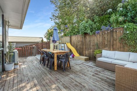 Photo of property in 13 Tahurangi Place, Spotswood, New Plymouth, 4310