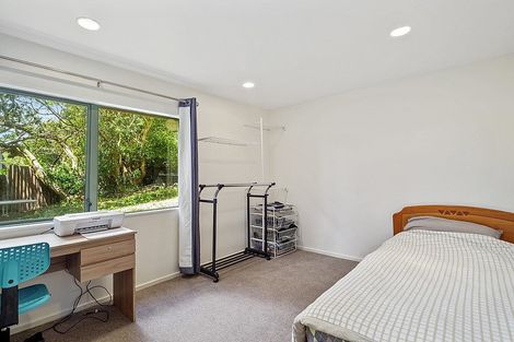 Photo of property in 2/23 Ludlow Terrace, Totara Vale, Auckland, 0627