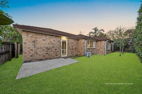 Photo of property in 8 George Arthur Place, Pukekohe, 2120
