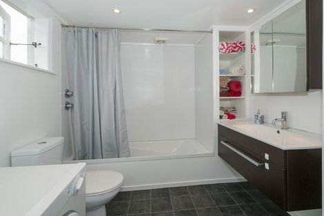 Photo of property in 2 Patrick Street, Petone, Lower Hutt, 5012