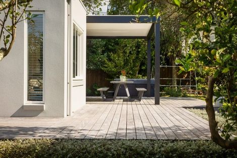 Photo of property in 11 Westbourne Road, Murrays Bay, Auckland, 0630