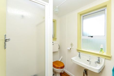 Photo of property in 36a Turakina Street, Merrilands, New Plymouth, 4312