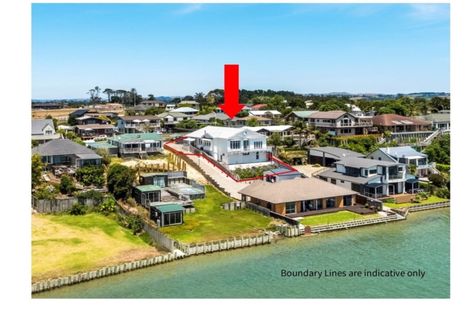 Photo of property in 30 Crispe Road, Clarks Beach, 2122