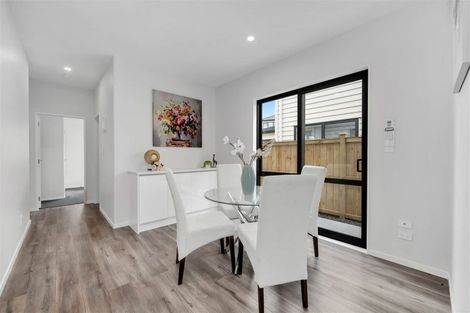 Photo of property in 60 Drumbuoy Drive, Flat Bush, Auckland, 2019