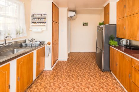 Photo of property in 10 Maire Street, Gonville, Whanganui, 4501