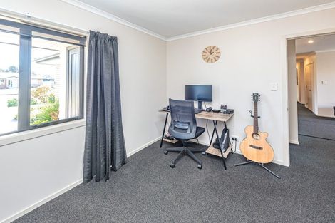 Photo of property in 24 Poynter Place, Gonville, Whanganui, 4501