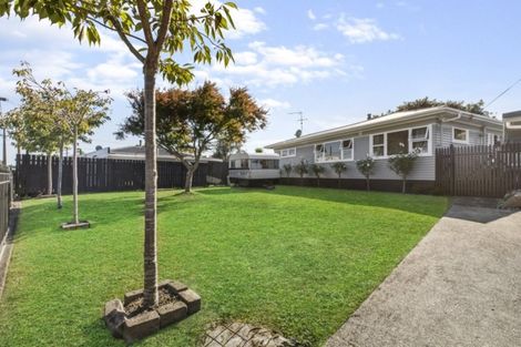 Photo of property in 2 Busing Avenue, Papakura, 2110